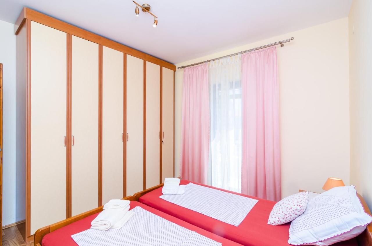 Guesthouse Somnium 察夫塔特 外观 照片