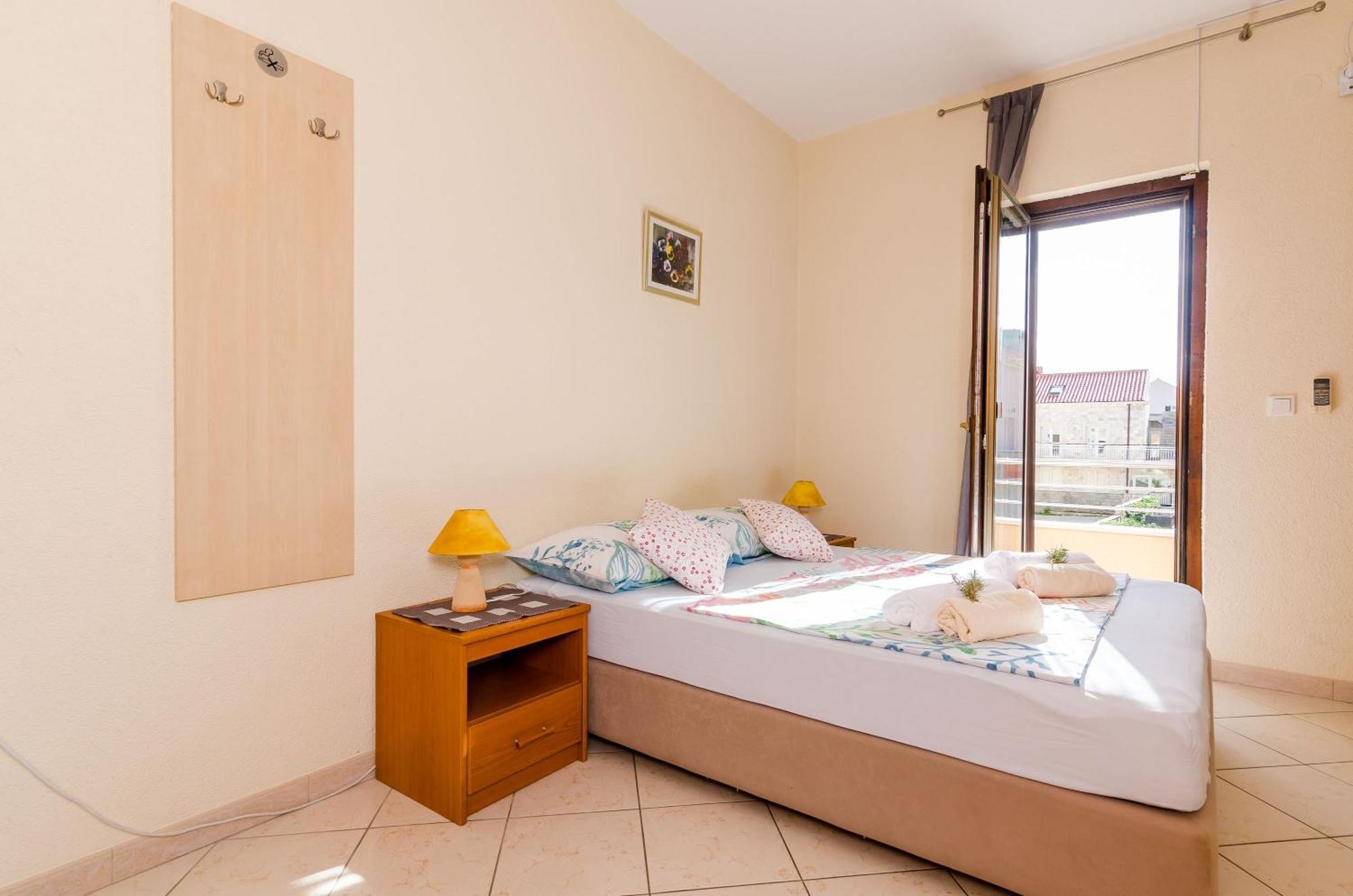 Guesthouse Somnium 察夫塔特 客房 照片